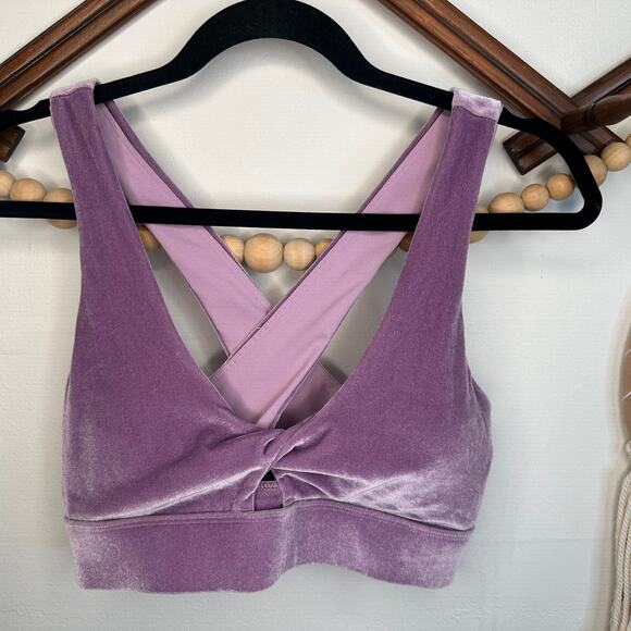 Fabletics Lavender Velvet Velour Sports Bra - Picture 1 of 3